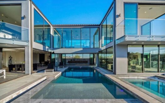 Hollywood Glamour Modern
