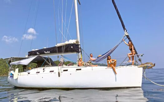 Sailing yacht with captain and diving instructor