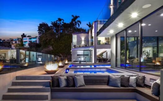 Hollywood Glamour Modern