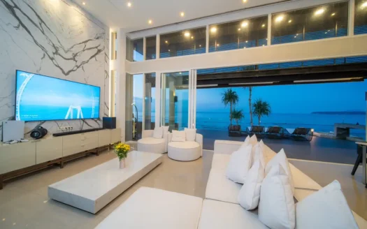 Entire home in Thep Krasatti, Thailand